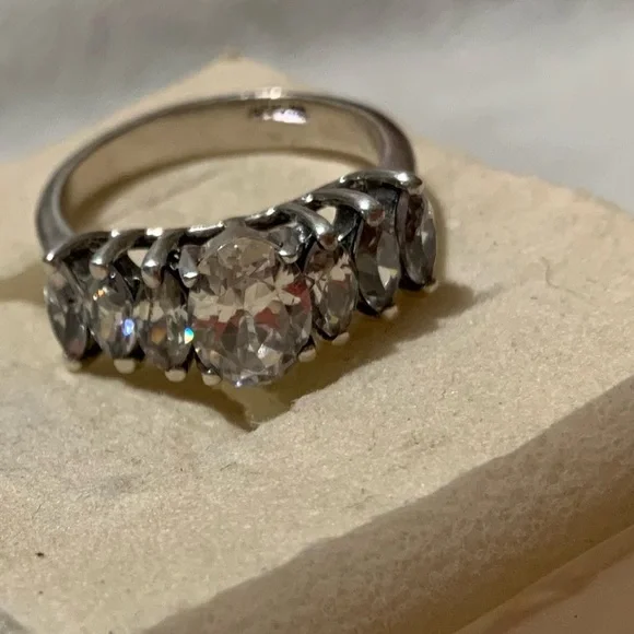 Sterling Silver 925JA Graduated Marquise Cut CZ Ring size 7 - Picture 12 of 13